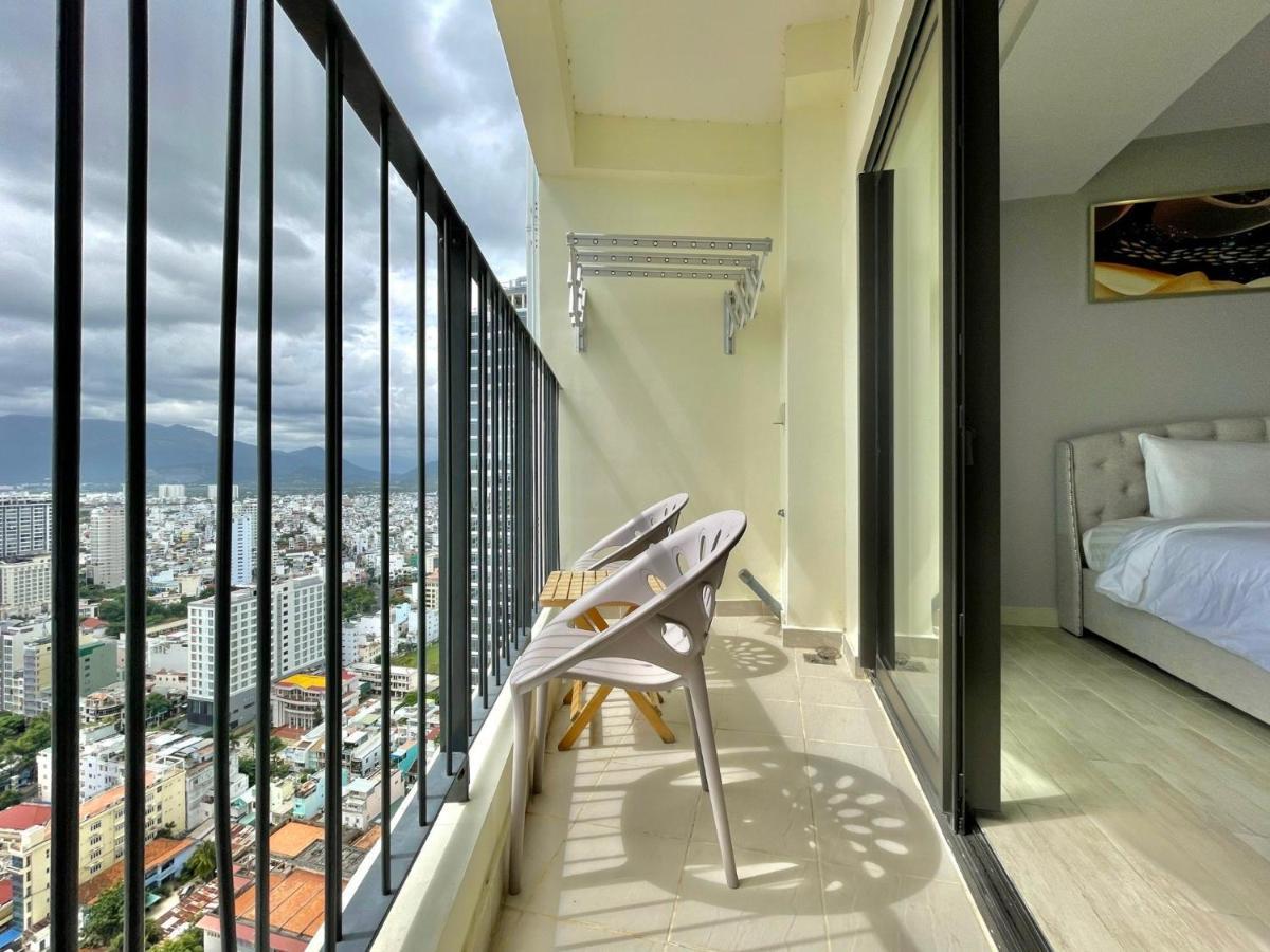 Gold Coast Luxury Apartment Nha Trang Buitenkant foto