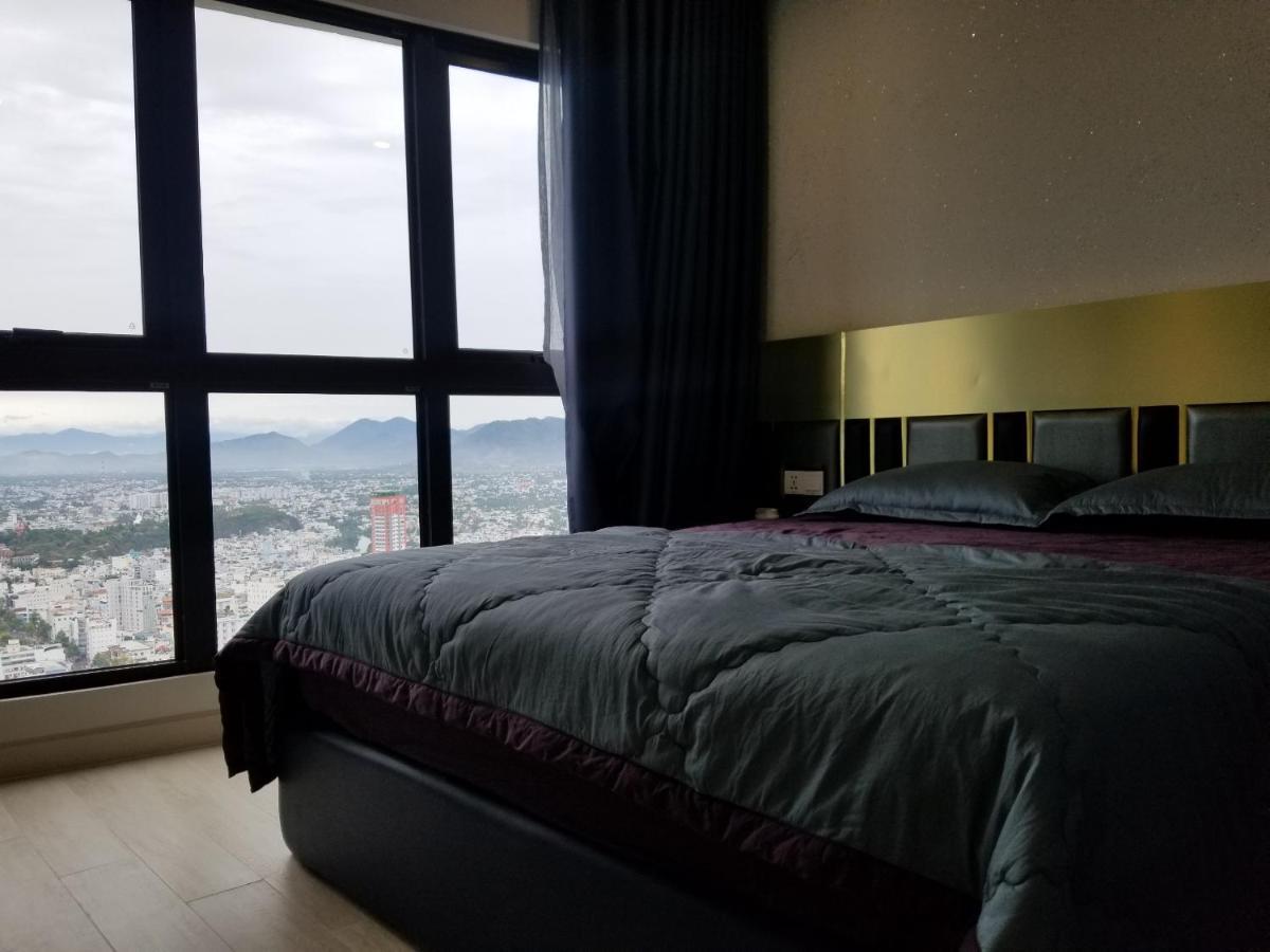Gold Coast Luxury Apartment Nha Trang Buitenkant foto